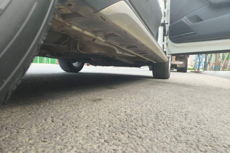 Used Volkswagen C-TREK 2018 1.5L Automatic Comfort Model Right Side Sill