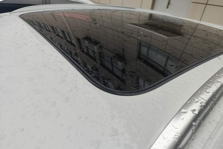 Used Volkswagen C-TREK 2018 1.5L Automatic Comfort Model Roof