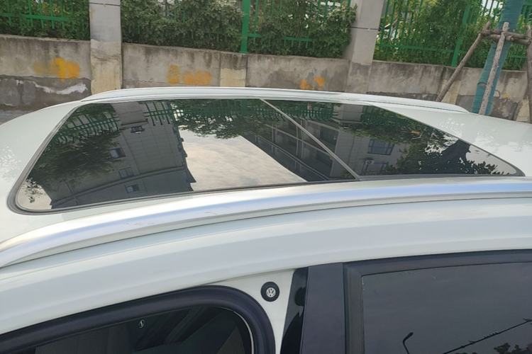 Used Volkswagen C-TREK 2018 1.5L Automatic Comfort Model Roof