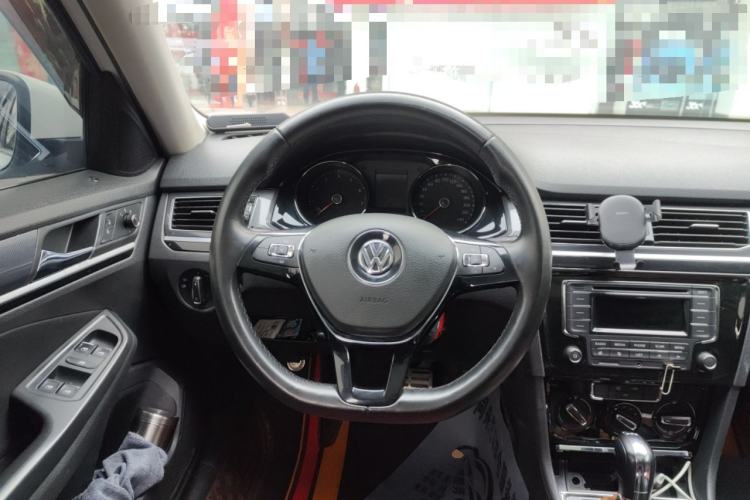 Used Volkswagen C-TREK 2018 230TSI DSG Comfort Model Steering Wheel