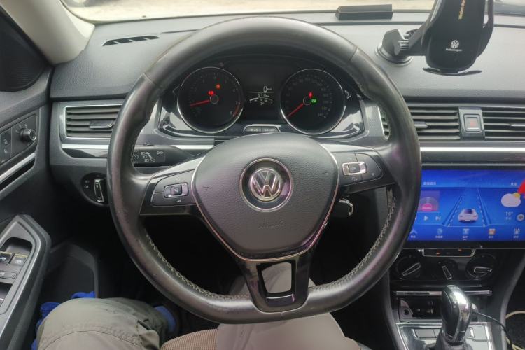 Used Volkswagen C-TREK 2018 230TSI DSG Comfort Model Steering Wheel