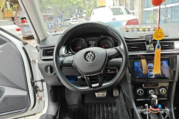 Used Volkswagen C-TREK 2018 230TSI DSG Comfort Model Steering Wheel