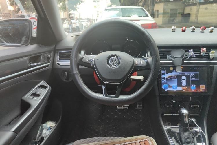 Used Volkswagen C-TREK 2018 230TSI DSG Comfort Model Steering Wheel