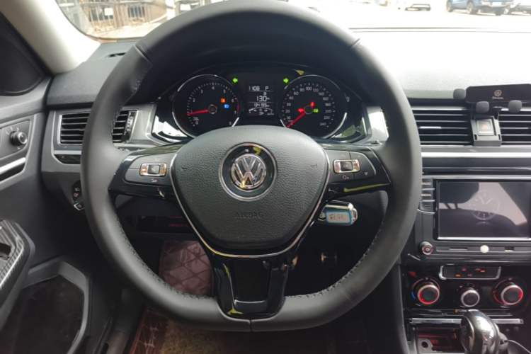 Used Volkswagen C-TREK 2018 1.5L Automatic Comfort Model Steering Wheel