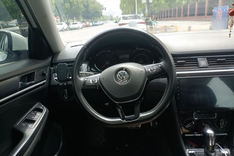 Used Volkswagen C-TREK 2018 1.5L Automatic Comfort Model Steering Wheel
