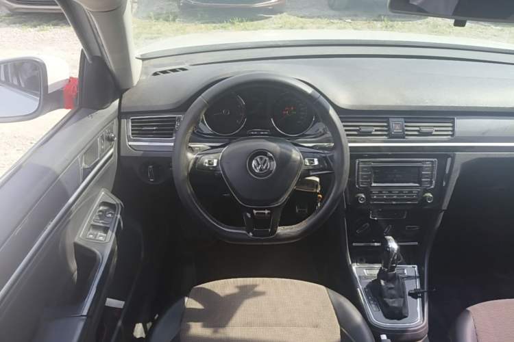 Used Volkswagen C-TREK 2018 1.5L Automatic Comfort Model Steering Wheel