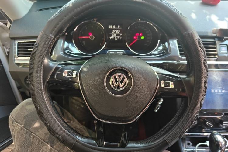 Used Volkswagen C-TREK 2018 230TSI DSG Comfort Model Steering Wheel