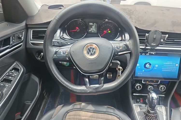 Used Volkswagen C-TREK 2018 1.5L Automatic Comfort Model Steering Wheel