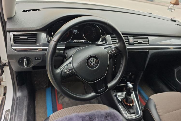 Used Volkswagen C-TREK 2018 230TSI DSG Comfort Model Steering Wheel
