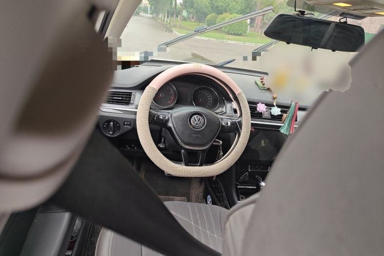Used Volkswagen C-TREK 2018 1.5L Automatic Comfort Model Steering Wheel