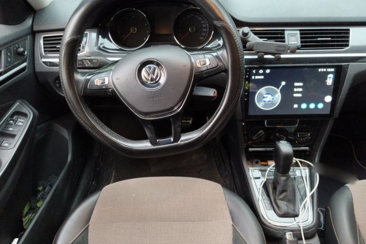 Used Volkswagen C-TREK 2018 1.5L Automatic Comfort Model Steering Wheel