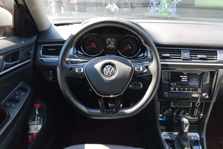 Used Volkswagen C-TREK 2018 230TSI DSG Comfort Model Steering Wheel