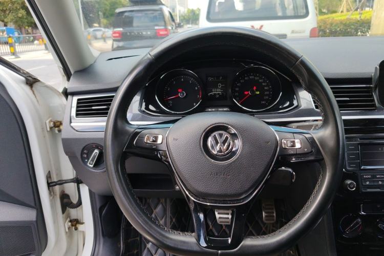 Used Volkswagen C-TREK 2018 1.5L Automatic Comfort Model Steering Wheel