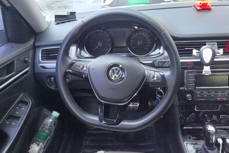 Used Volkswagen C-TREK 2018 1.5L Automatic Comfort Model Steering Wheel
