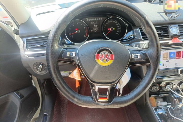 Used Volkswagen C-TREK 2018 230TSI DSG Luxury Version Steering Wheel