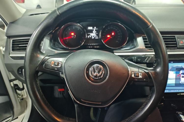 Used Volkswagen C-TREK 2018 230TSI DSG Comfort Model Steering Wheel