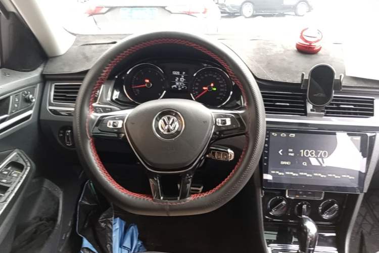 Used Volkswagen C-TREK 2018 1.5L Automatic Comfort Model Steering Wheel
