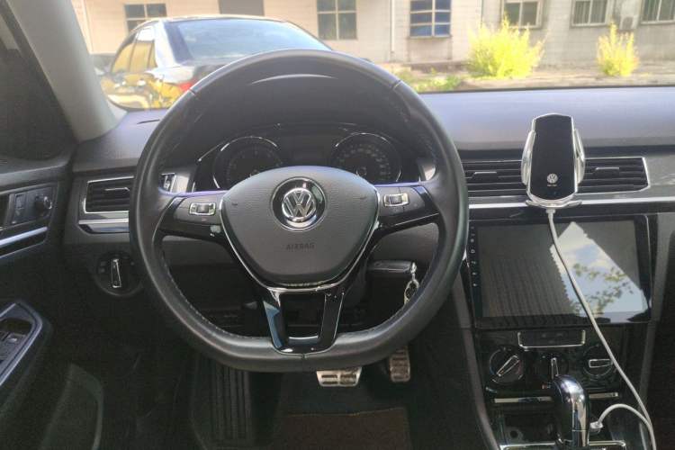 Used Volkswagen C-TREK 2018 1.5L Automatic Comfort Model Steering Wheel