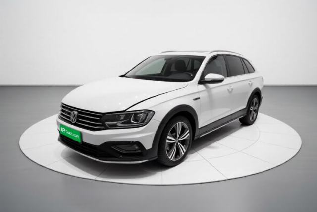 Ojetý Volkswagen C-TREK 2018 230TSI DSG Luxury Version