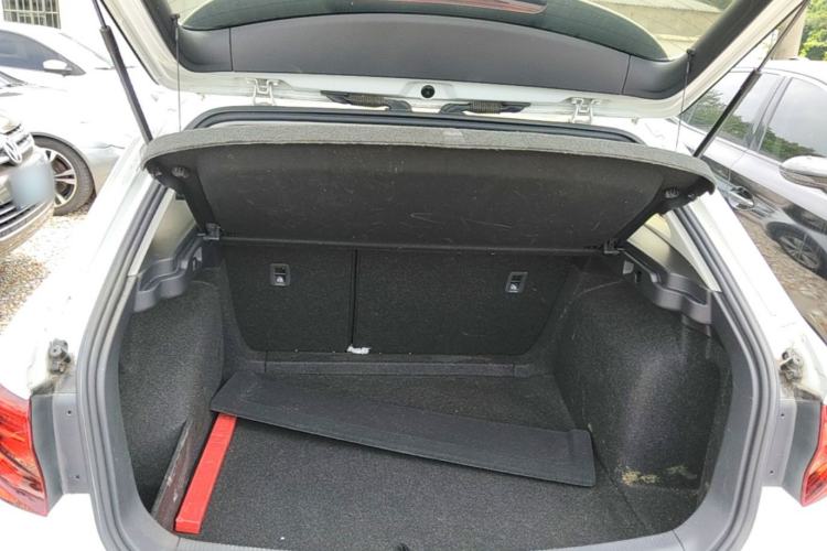 Used Volkswagen C-TREK 2018 230TSI DSG Comfort Model Trunk