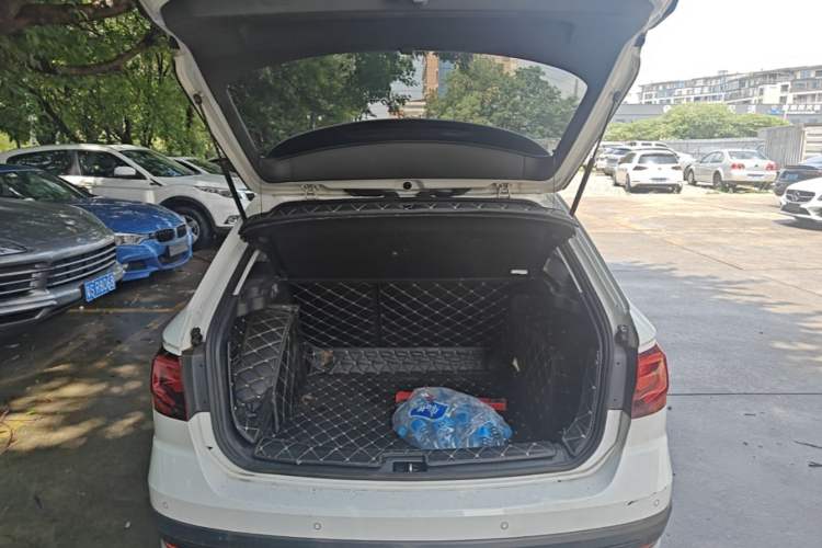 Used Volkswagen C-TREK 2018 230TSI DSG Comfort Model Trunk