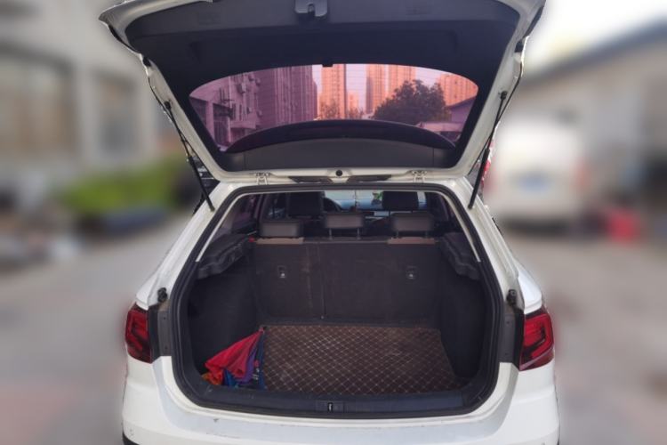 Used Volkswagen C-TREK 2018 230TSI DSG Comfort Model Trunk
