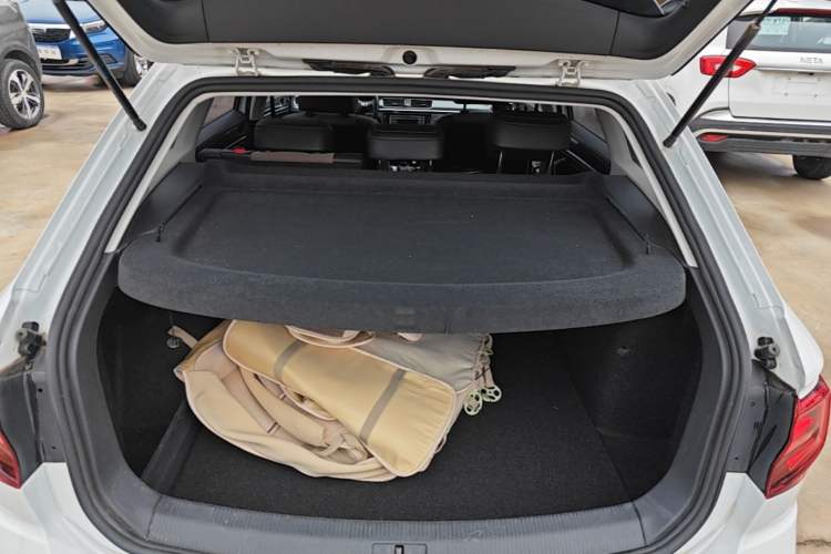 Used Volkswagen C-TREK 2018 1.5L Automatic Comfort Model Trunk