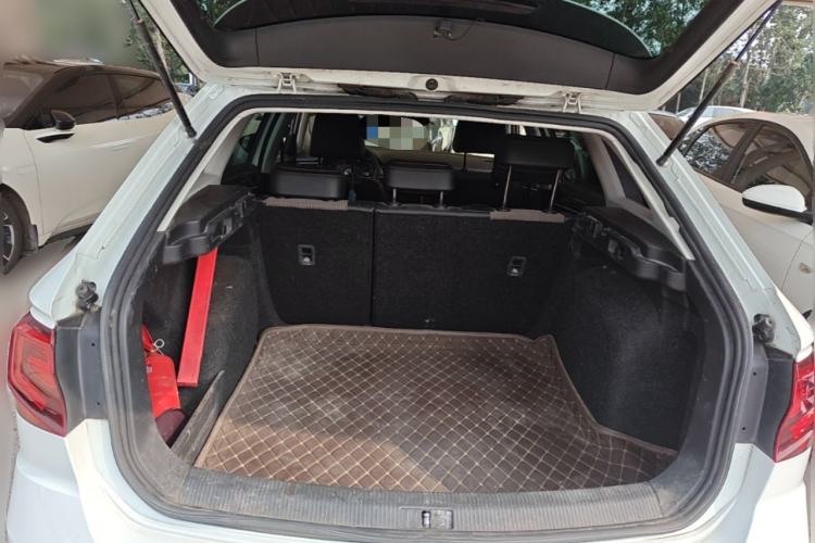 Used Volkswagen C-TREK 2018 1.5L Automatic Comfort Model Trunk