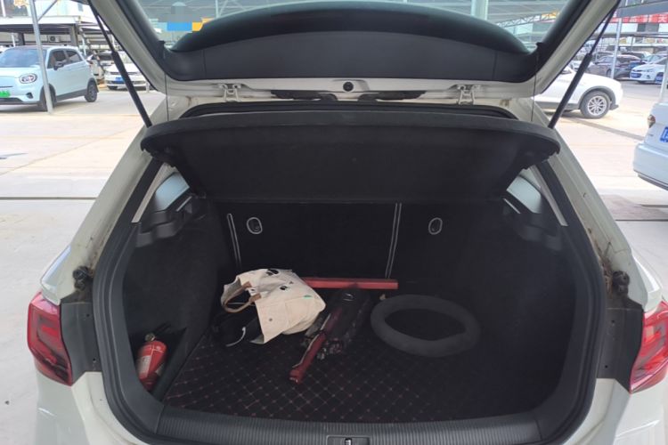 Used Volkswagen C-TREK 2018 230TSI DSG Comfort Model Trunk