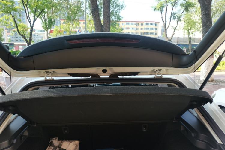 Used Volkswagen C-TREK 2018 1.5L Automatic Luxury Edition Trunk