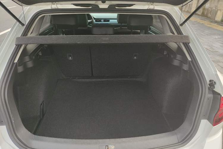 Used Volkswagen C-TREK 2018 1.5L Automatic Comfort Model Trunk