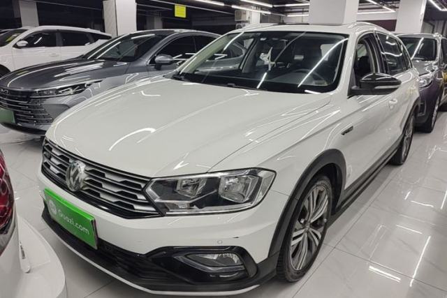 Używany Volkswagen C-TREK 2018 230TSI DSG Luxury Version