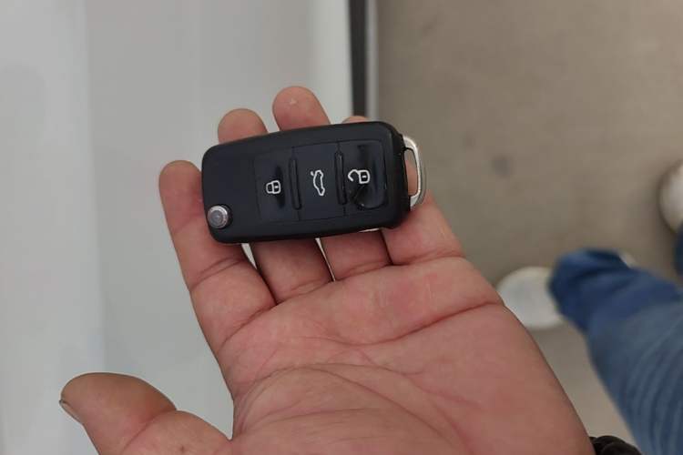 Used Volkswagen C-TREK 2018 1.5L Automatic Fashion Model Vehicle Key