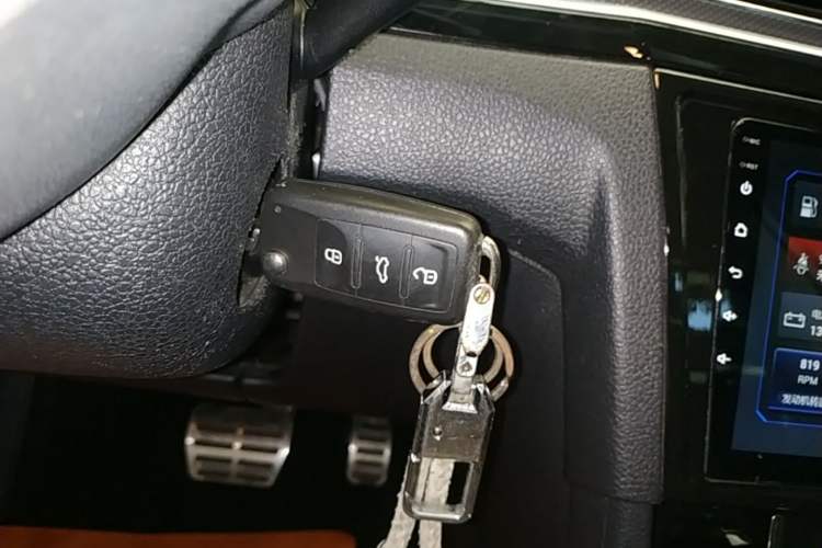 Used Volkswagen C-TREK 2018 1.5L Automatic Comfort Model Vehicle Key