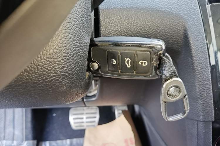 Used Volkswagen C-TREK 2018 1.5L Automatic Comfort Model Vehicle Key