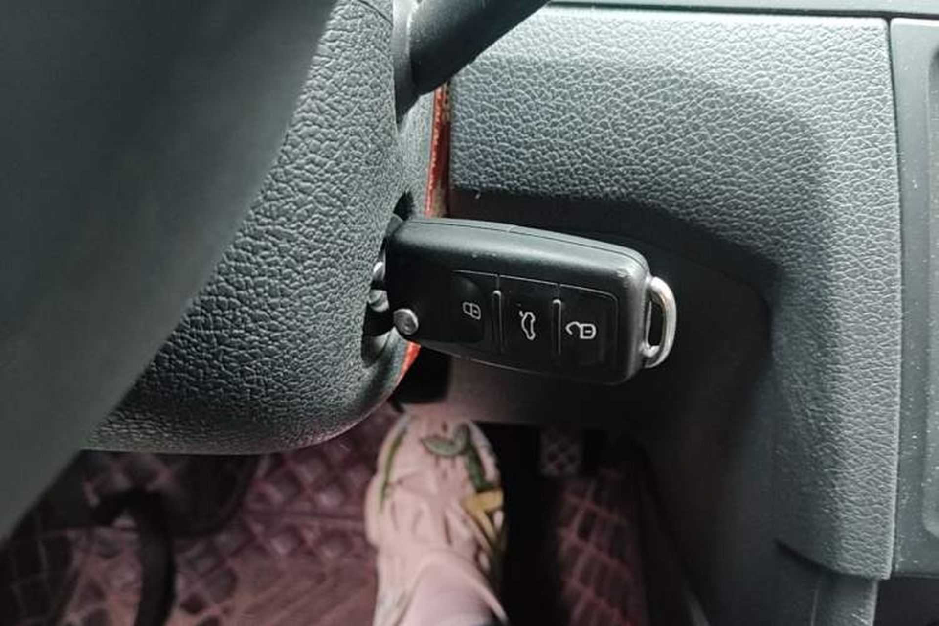 Used Volkswagen C-TREK 2018 1.5L Automatic Fashion Model Vehicle Key
