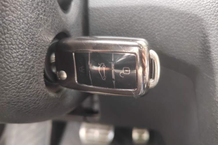 Used Volkswagen C-TREK 2018 230TSI DSG Comfort Model Vehicle Key