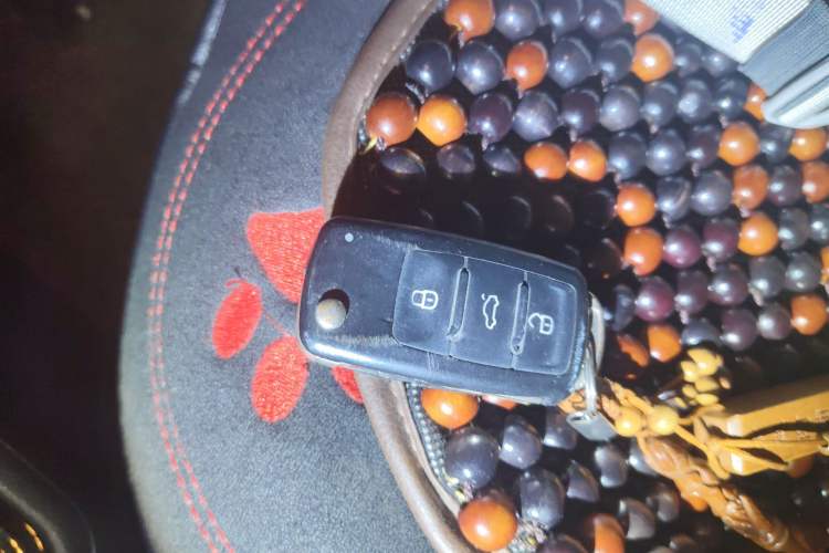Used Volkswagen C-TREK 2018 230TSI DSG Comfort Model Vehicle Key