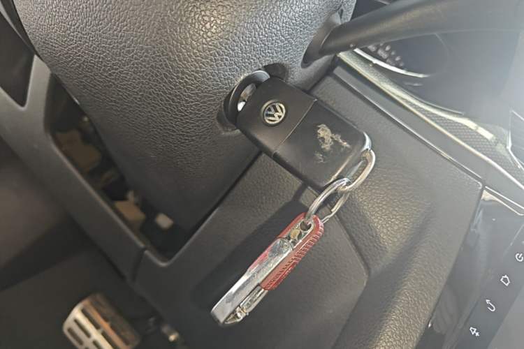 Used Volkswagen C-TREK 2018 230TSI DSG Comfort Model Vehicle Key