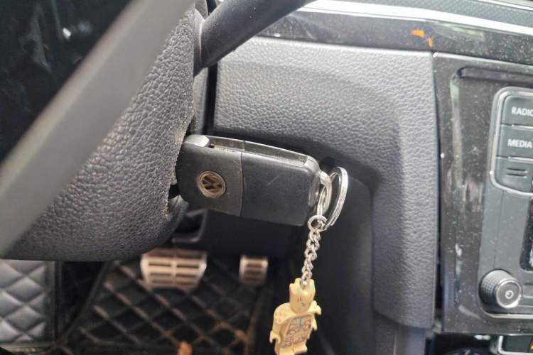 Used Volkswagen C-TREK 2018 230TSI DSG Comfort Model Vehicle Key