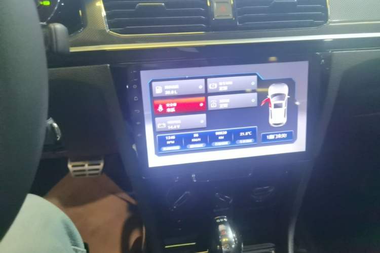Used Volkswagen C-TREK 2018 230TSI DSG Comfort Model Audio And AC Panel