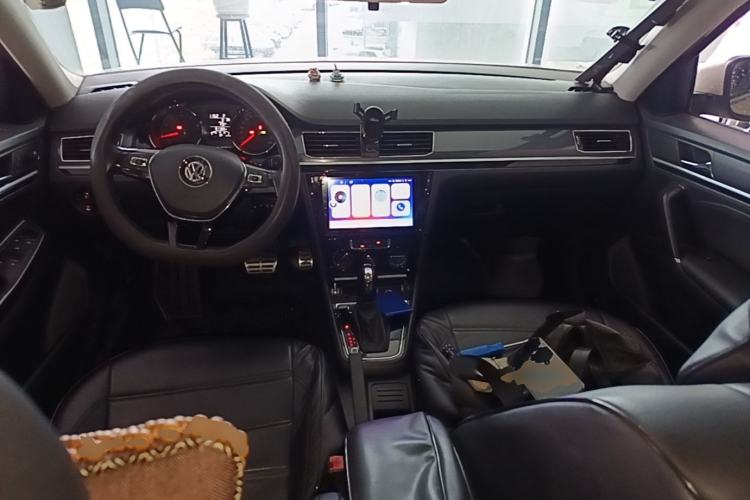 Used Volkswagen C-TREK 2018 230TSI DSG Comfort Model Center Console