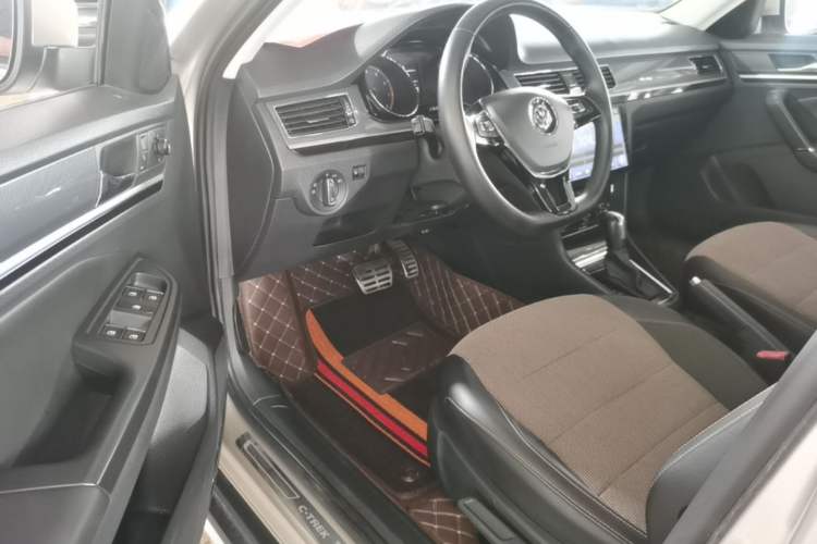 Used Volkswagen C-TREK 2018 230TSI DSG Comfort Model Driver Seat