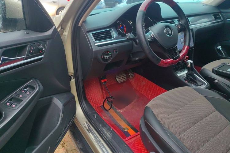 Used Volkswagen C-TREK 2018 230TSI DSG Comfort Model Driver Seat
