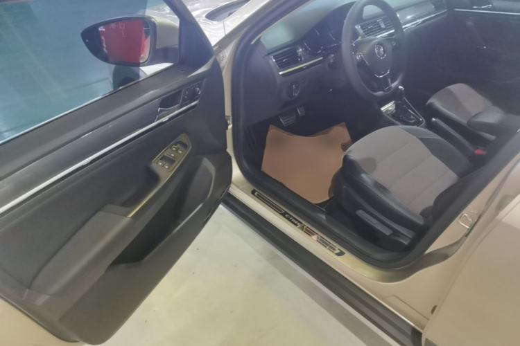 Used Volkswagen C-TREK 2018 230TSI DSG Comfort Model Driver Seat