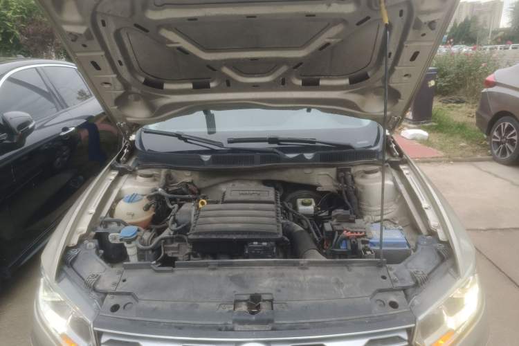 Used Volkswagen C-TREK 2018 1.5L Automatic Comfort Model Engine Bay
