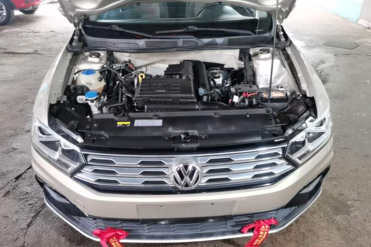 Used Volkswagen C-TREK 2018 230TSI DSG Comfort Model Engine Bay