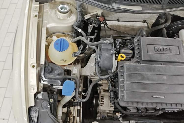Used Volkswagen C-TREK 2018 1.5L Automatic Comfort Model Engine Bay Right