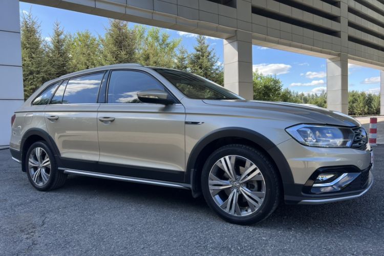 Used Volkswagen C-TREK 2018 230TSI DSG Comfort Model Exterior 1
