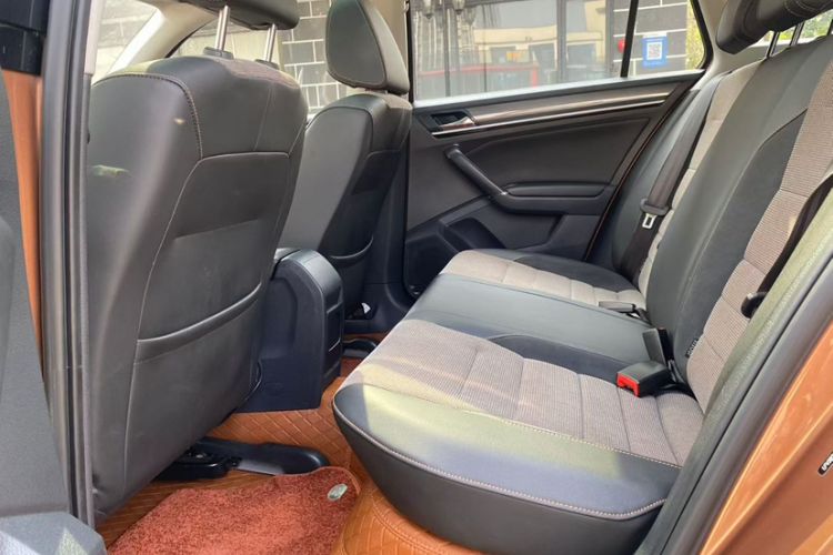 Used Volkswagen C-TREK 2018 230TSI DSG Comfort Model Exterior 5